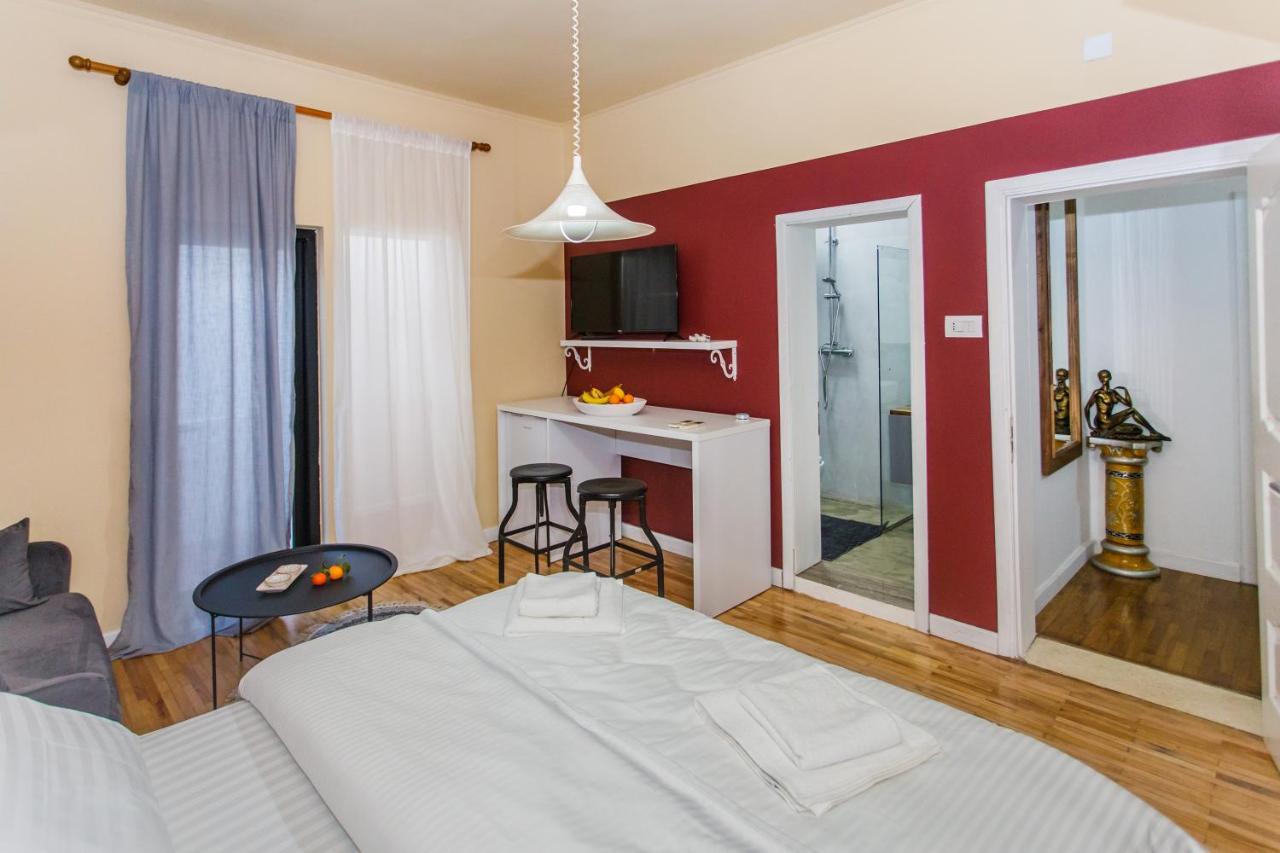 Studio Apartments Villa 24 ติรานา ภายนอก รูปภาพ