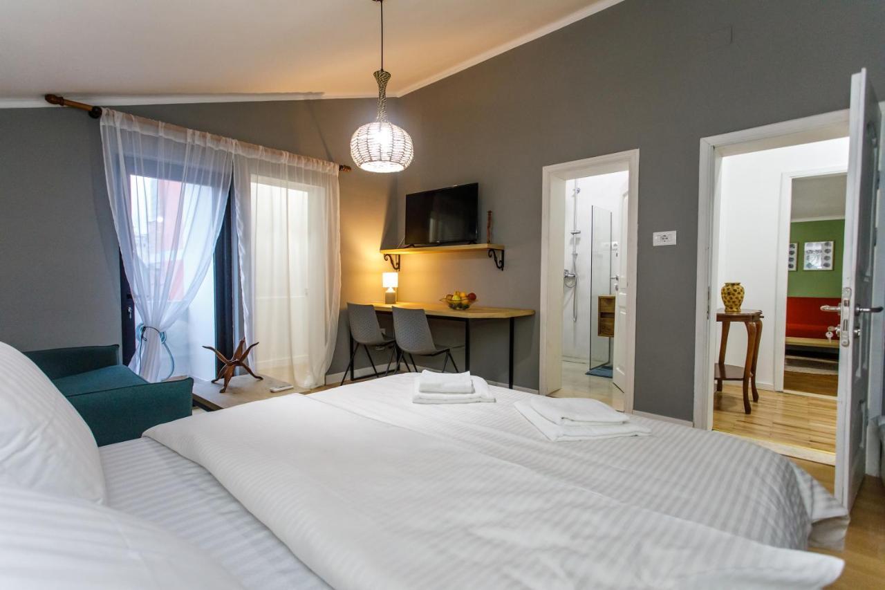 Studio Apartments Villa 24 ติรานา ภายนอก รูปภาพ
